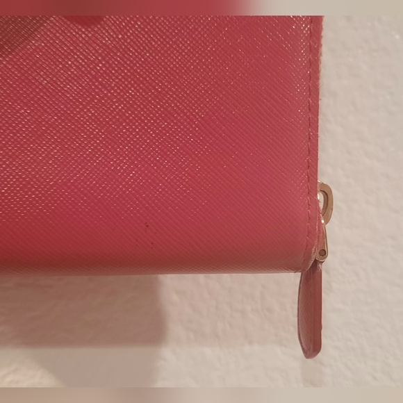 Beautiful Prada Safiano Bow Wallet - Picture 13 of 15